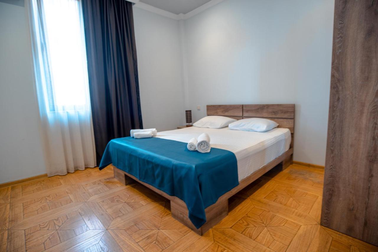 Porto Franco Hotel Batumi Bagian luar foto